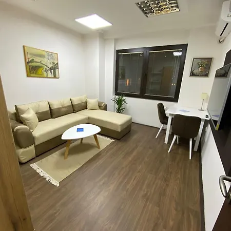 In The Center * סקופיה